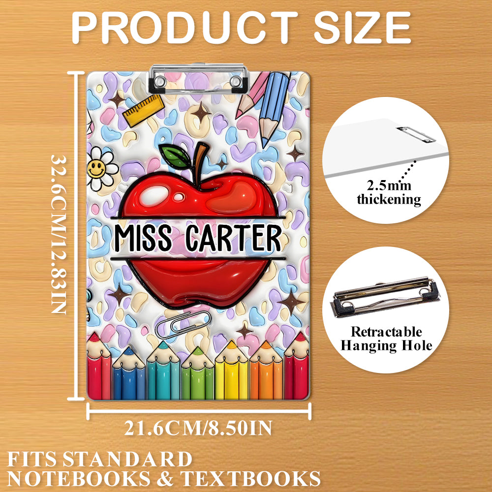 Carpeta con nombre y texto personalizado con diseño de manzana y lápiz de color: regalo para el Día del Maestro y la vuelta al cole.