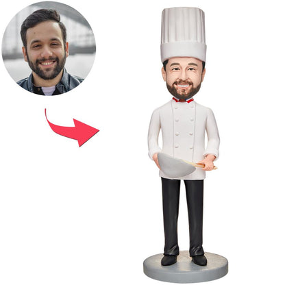 MadeMine Five Star Chef custom bobblehead met gegraveerde tekst, gedetailleerde uitstraling en vrolijk gezicht.