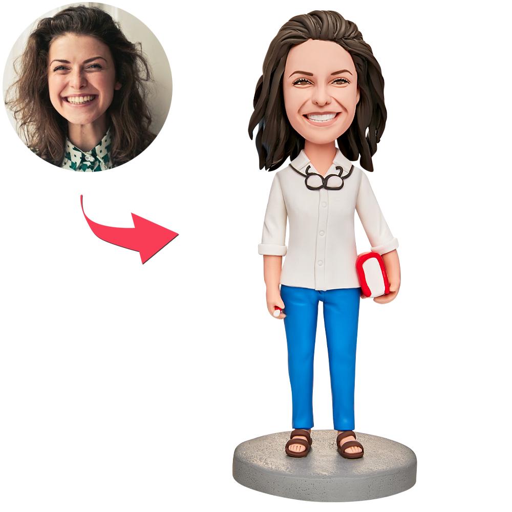 Persoonlijke MadeMine bobblehead van een leraar met ingegraveerde tekst, geschikt als gepersonaliseerd cadeau.