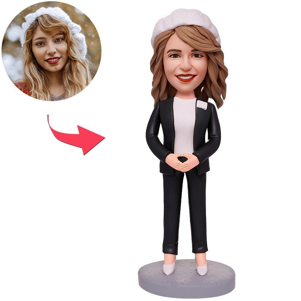 MadeMine bankmedewerker zakenvrouw bobblehead met gegraveerde tekst, gedetailleerde handgemaakte pop met zakelijke uitstraling