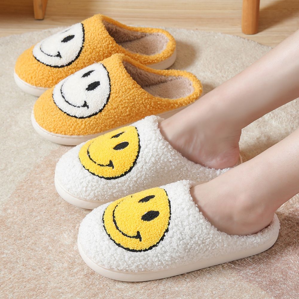 MadeMine smiley face cotton fuzzy slippers with fluffy interior, cozy warm house slippers for women and men, comfortable and stylish.