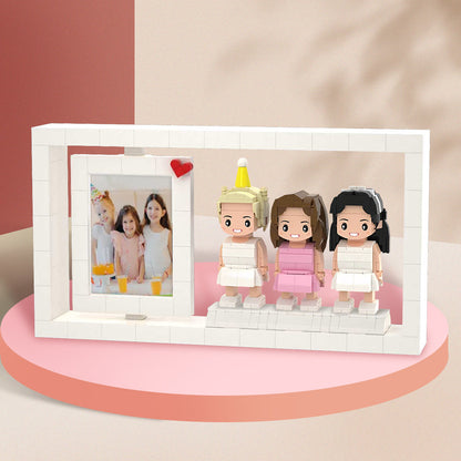 Custom Full-Body Cute Brick Figures – 3 People with Photo Frame – Children’s Growth Record