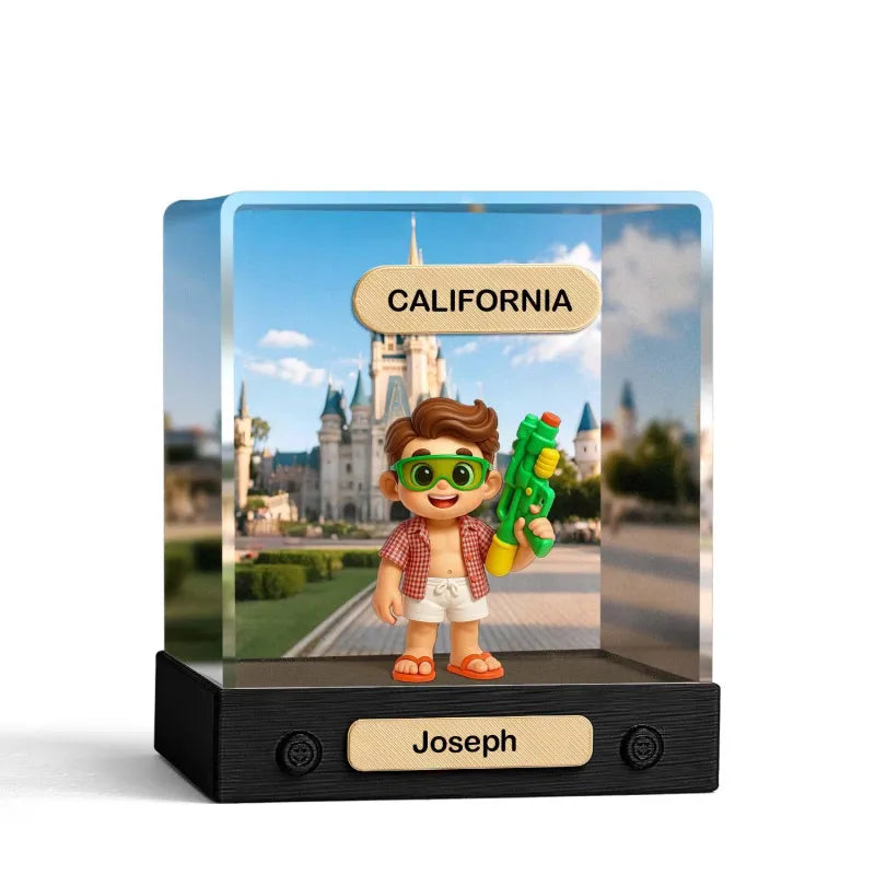 MadeMine 3D mini figure in acrylic display box, personalized gift representing one person, detailed 3D sculpture for display.