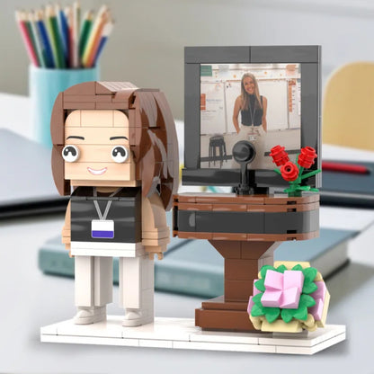 Custom Full-Body Brick Figures – 1 Person – Teacher Gift